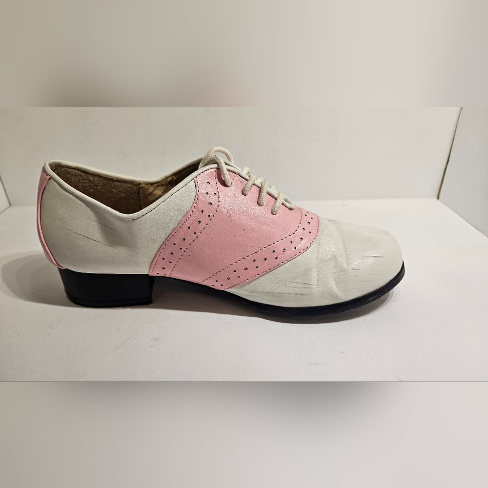 50s style bowling pink shoe